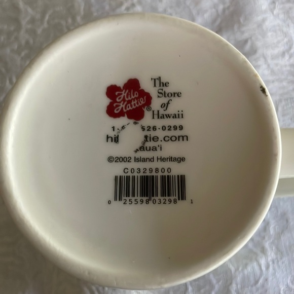 🏖️🏖️ 2 for $10 if you bundle 🏝️🏝️Hilo Hatti  Kaua'i collectors coffee mug - Picture 3 of 5